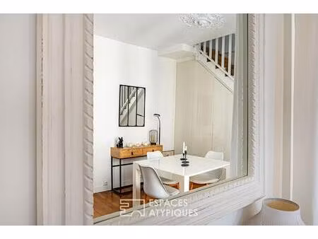 duplex en dernier étage avec vue sur le beffroi de la mairie