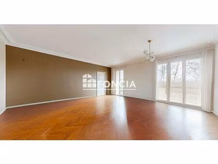 exclusivite appartement f3/4 place catalogne