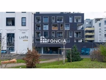 exclusivite foncia - special investisseur - beau deux pièces avec balcon et parking intéri