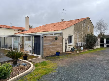 vente maison 7 pièces 182 m² luçon (85400)