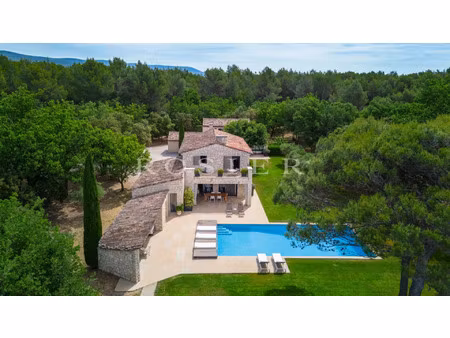 vente maison 9 pièces 295 m² saint-saturnin-lès-apt (84490)