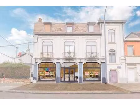 rez de chaussee commercial à vendre sur à haine saint-paul