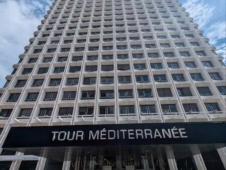 bureaux tour méditerranée