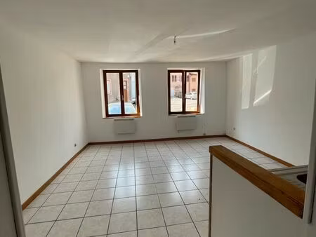 appartement f2 à louer à saâles (au rdc)