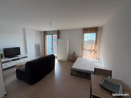 t1 bis meublé 32m² - saint-herblain bourg - balcon sud & parking