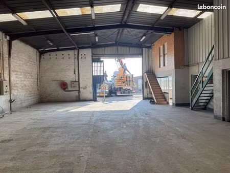 entrepôt 440 m² vitrolles