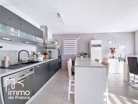 appartement 3 pièces 72 m²