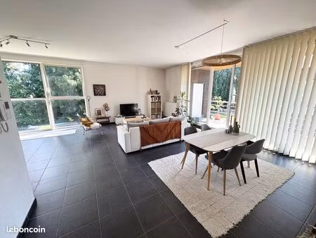 superbe appartement 115m² standing - mouscron belgique - 2 chambres avec grand balcon + 2 