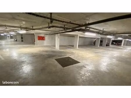 place de parking sécurisé