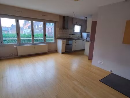 studio 1 pièce 31 m²