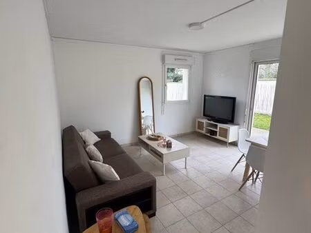 apparemment 37m2 toutes charges comprises