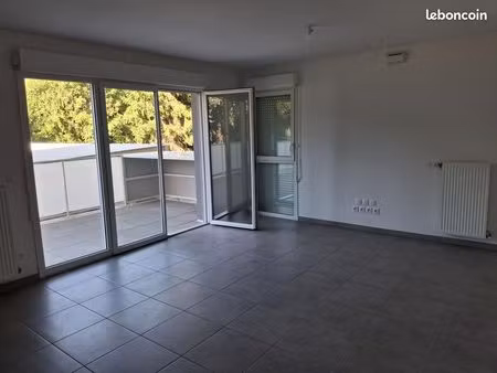 appartement 3 pièces 65 m²