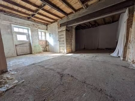 vente maison à mouilleron-en-pareds (85390) : à vendre / 200m² mouilleron-en-pareds