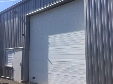 a louer local stckage + mezzanine