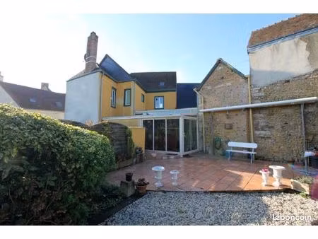 maison 7 pièces 226 m²