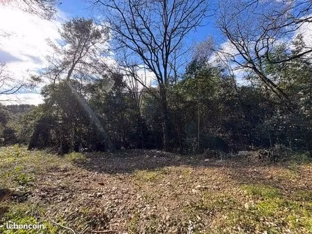 roquefort-les-pins : terrain constructible