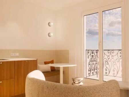 appartement rénové avec parking