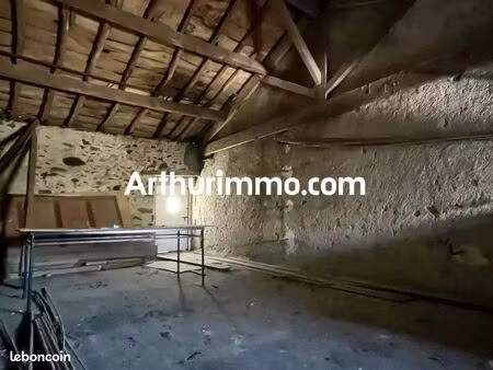 parking/box 2 pièces 80 m²