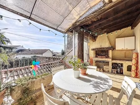 appartement t3 lumineux avec terrasse et garage