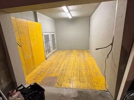 local garage atelier dépot entrepot