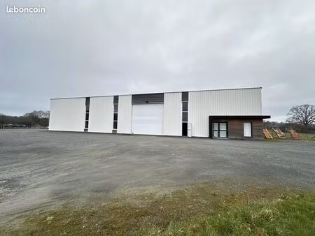 local 600 m² mauléon