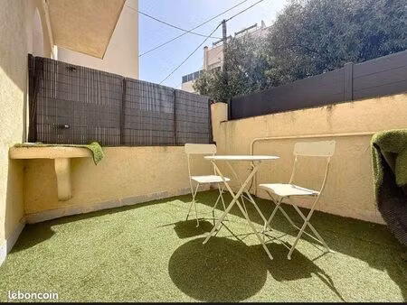 studio avec exterieur proche centre cannes