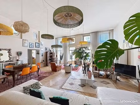 appartement 4 pièces 142 m²