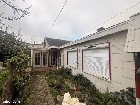 immeuble 4 pièces 65 m²