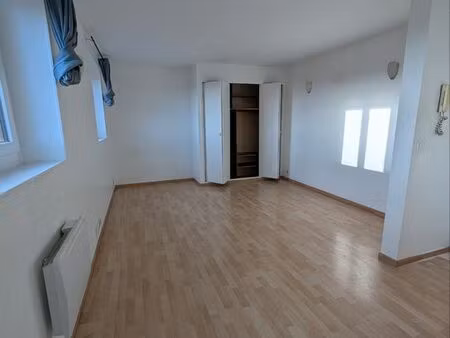 villeparisis f1 - 119 000 euros