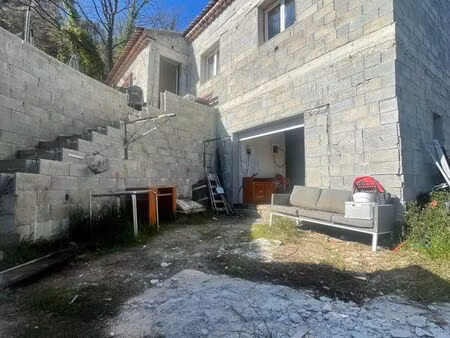 maison de 192m2 avec jardin