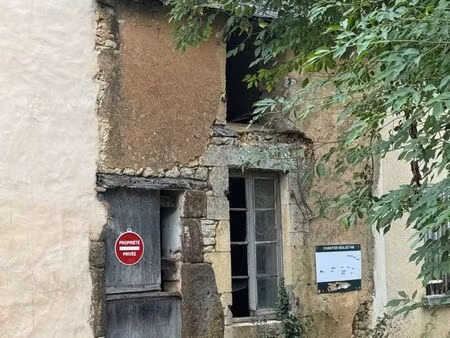 maison de caractère à réinventer – fort potentiel – mézières-sous-lavardin (72240)