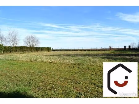 terrain 1700 m² remauville