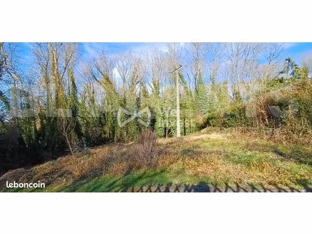 terrain 557 m² villemareuil