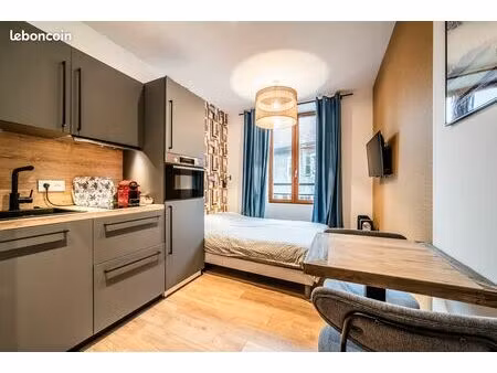 studio 14 3m2 – emplacement n°1 – au cœur de la vielle ville