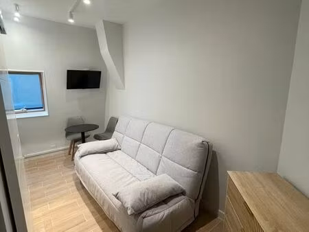 studio neuf 10 m2 boulevard malesherbes 17e