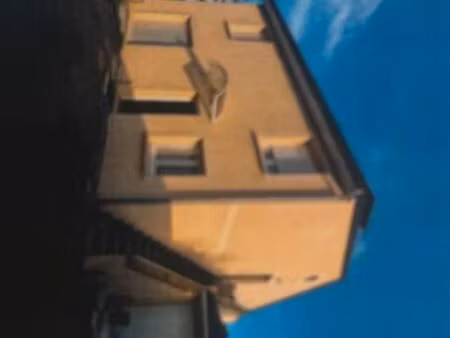 local bureaux ou crèche privée