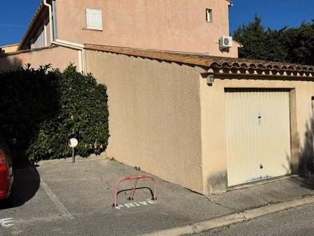 parking extérieur  juan-les-pins