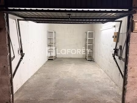 parking/box 1 pièce 16 m²