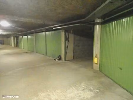 garage fermé sécurisé centre ville thonon