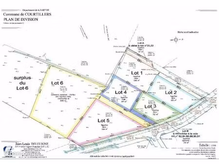 terrain 1043 m² courtillers