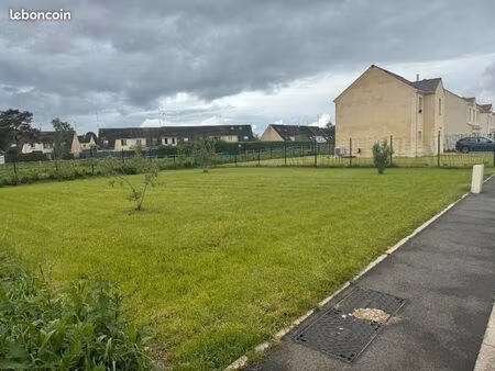 terrain 400 m² marcilly