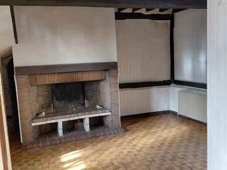 maison individuelle 100 m² – 3 chambres - sous-sol en rez de jardin – cour – fort potentie