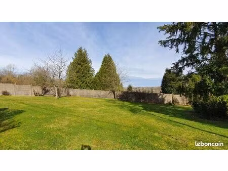 vue imprenable sur la vallée en plein cœur de marne la vallée