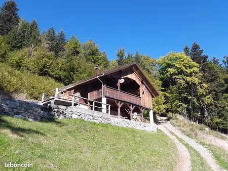 magnifique chalet alpage sur 350000 mètres carrés mole