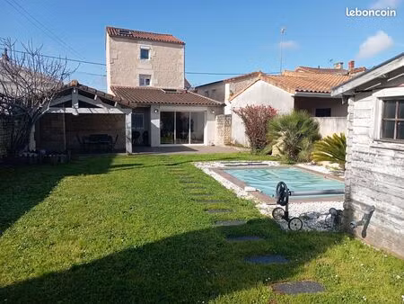 maison 5 pièces 100m²