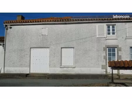 maison à la campagne