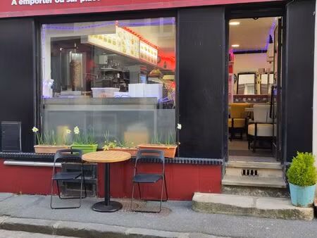 a vendre belle maison de ville avec commerce restaurant au rdch