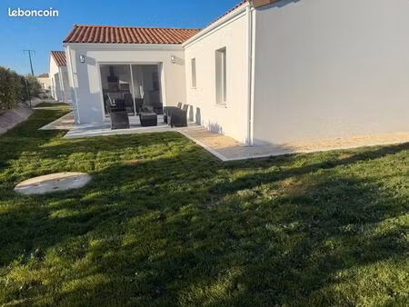 maison neuve basse consommation 79260 la crèche