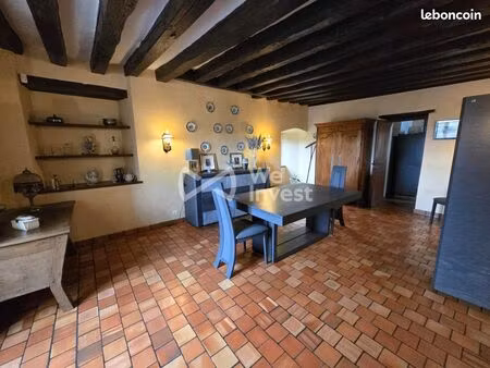 maison 7 pièces 252 m²
