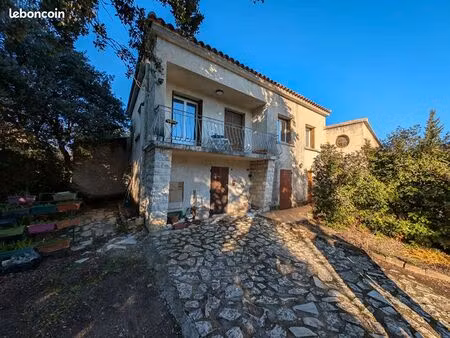 immeuble 8 pièces 210 m²